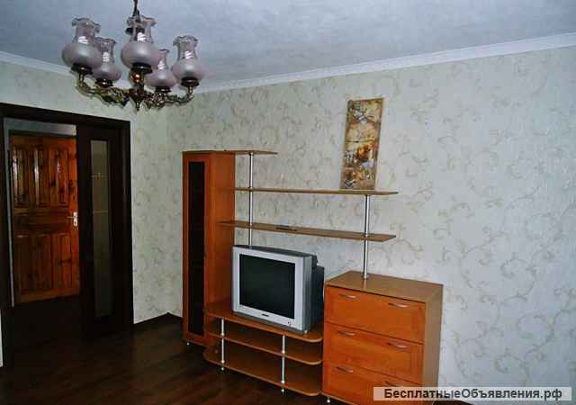 Сдаю 2к.кв. пр. Ленина 2/9кирп. 50м. ремонт