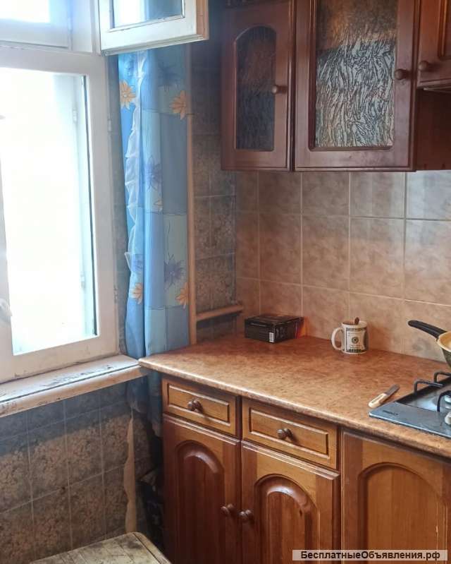 1 комн на Лазарева 2