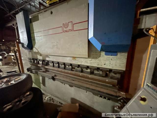 Гидравлический листогиб AHK D CNC 31160 с ЧПУ