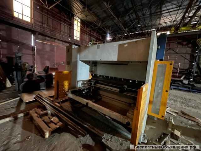 Гидравлический листогиб AHK D CNC 31160 с ЧПУ