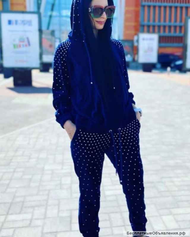 Спортивный костюм