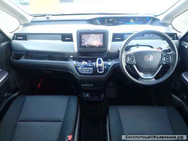 Минивэн гибрид класса компактвэн Honda Freed Plus (+) Hybrid кузов GB8 модификация Hybrid G гв 2017