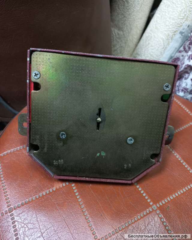 Замок гаражный накладной. Есть разные