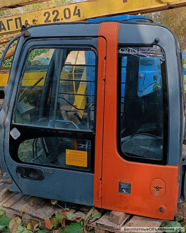 Кабина от экскаватора Hitachi zx 330/1