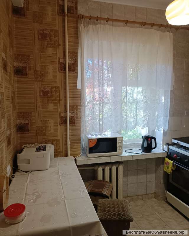 1 комнатную квартиру в Центре Симферополя ул Горького, 14. Квартира уютная, светлая.