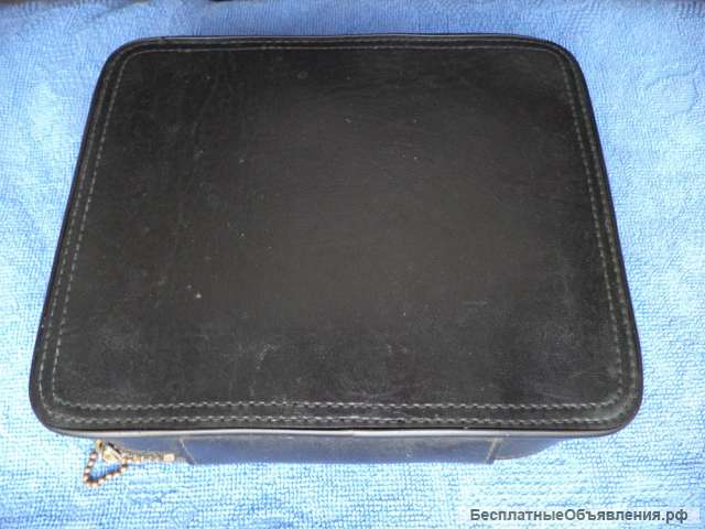 Футляр для бритвенного набора