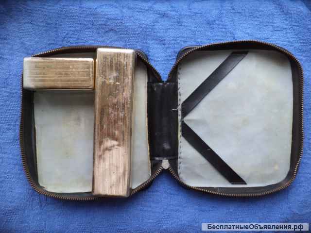 Футляр для бритвенного набора