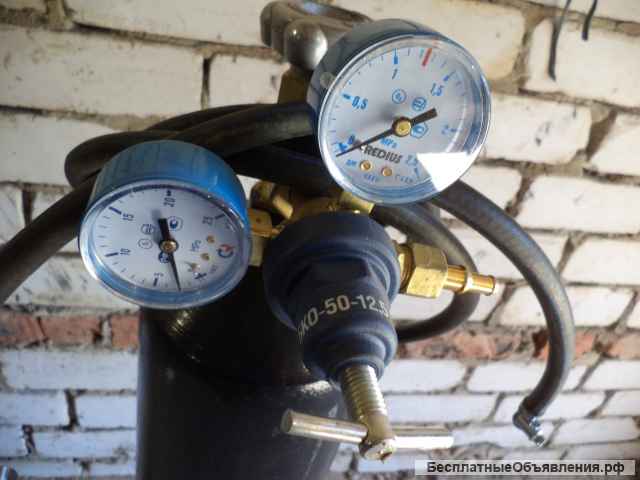 Баллон с углекислотой и редуктором