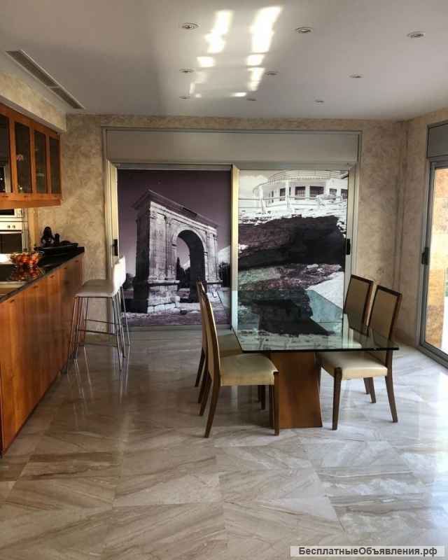 Вилла на побережье Коста Дорада