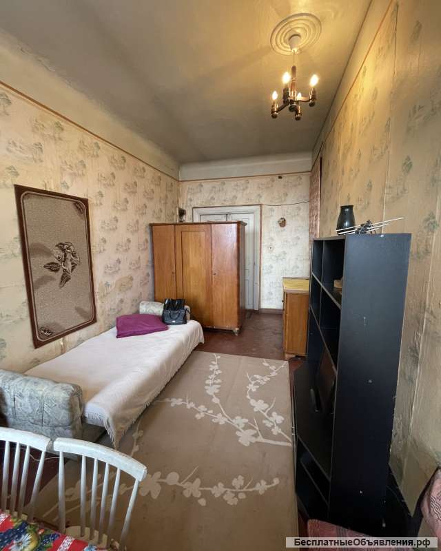 Комната 27 кв. м в 5-комн. кв. в самом центре города Выборг