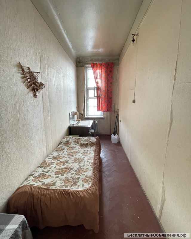 Комната 27 кв. м в 5-комн. кв. в самом центре города Выборг