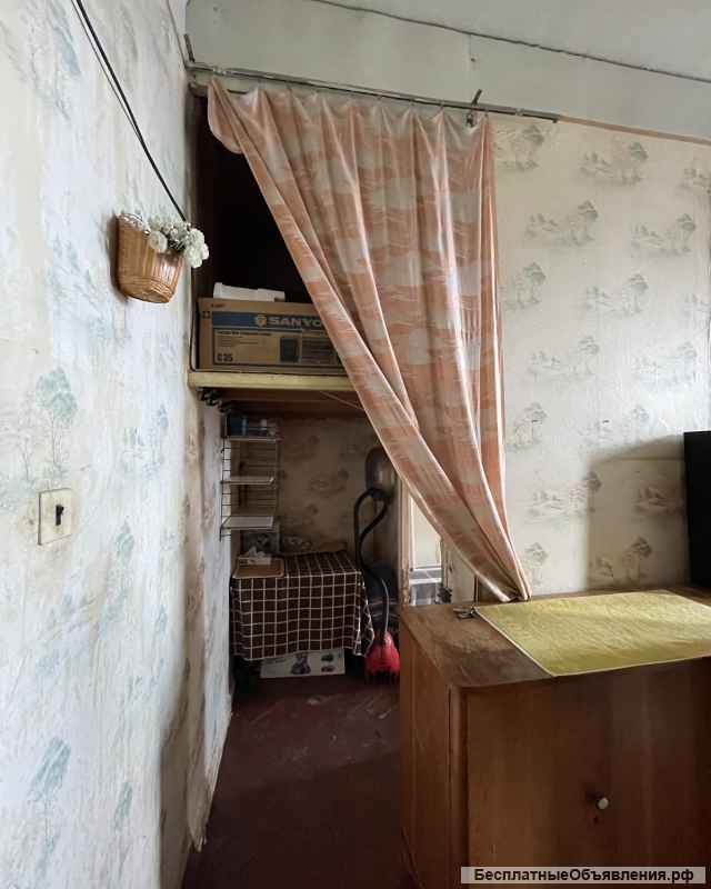 Комната 27 кв. м в 5-комн. кв. в самом центре города Выборг