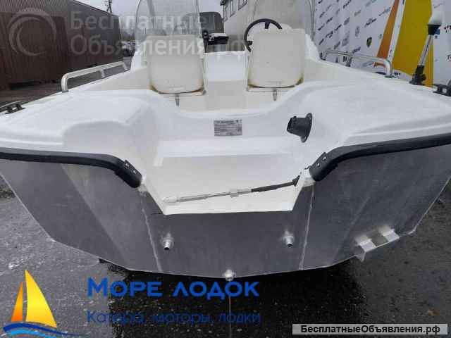 Лодку (катер) Wyatboat-430 DC в наличии