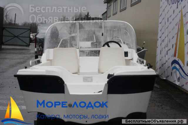 Лодку (катер) Wyatboat-430 DC (тримаран) в наличии