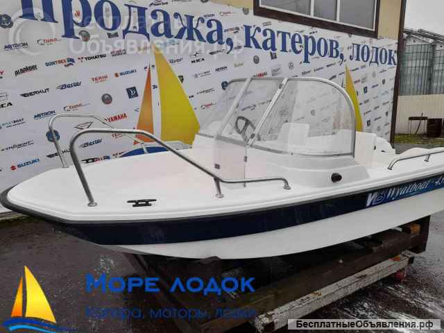 Лодку (катер) Wyatboat-430 DC (тримаран) в наличии