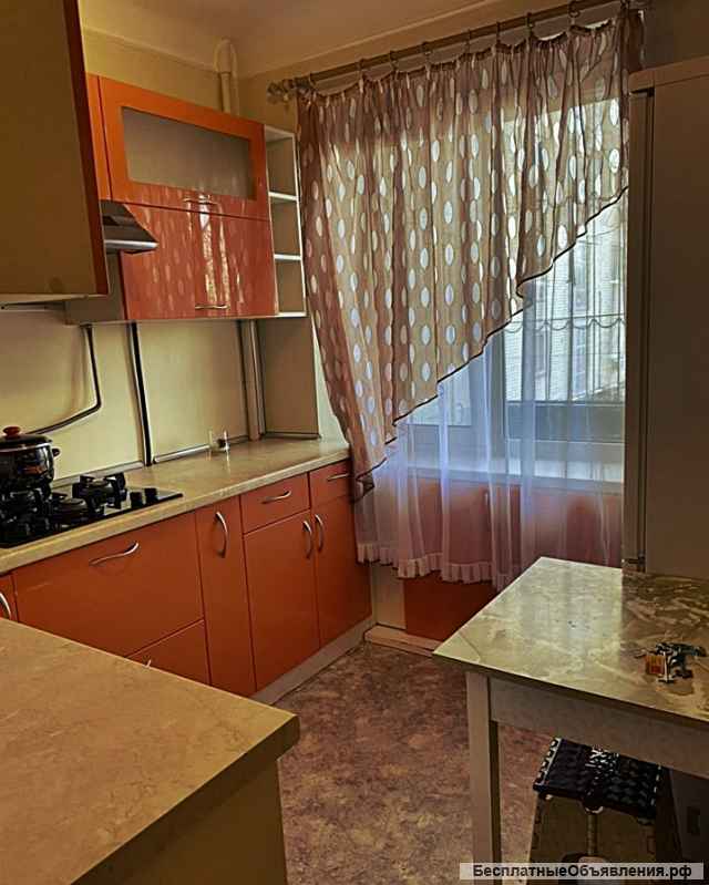 Сдаю 1к.кв. пр. Ленина 2/9кирп. 35м. ремонт