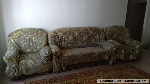 Диван и два кресла