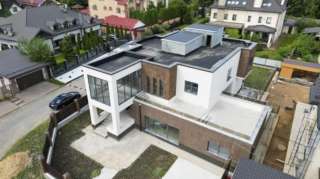 Коттедж 617 м2, 3 этажа в КП бизнес-класса Юлия-2