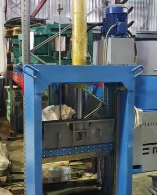 Гильотина для картона и пластика