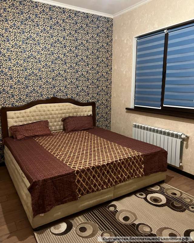 Сдаю 2-этажный большой дом, площадь - 400 кв.м, р-он Манаса/ Куренкеева, б/п