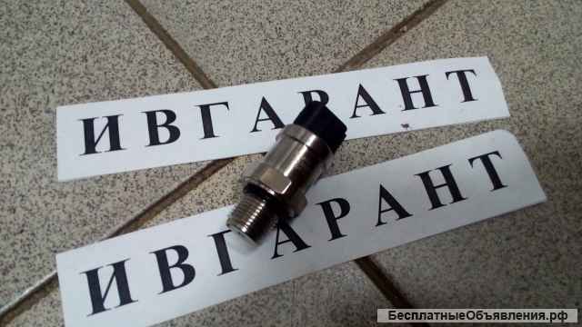 4436271 Датчик давления 4436271