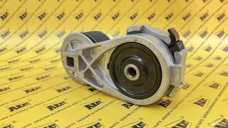 Натяжитель ремня OEM RE164876