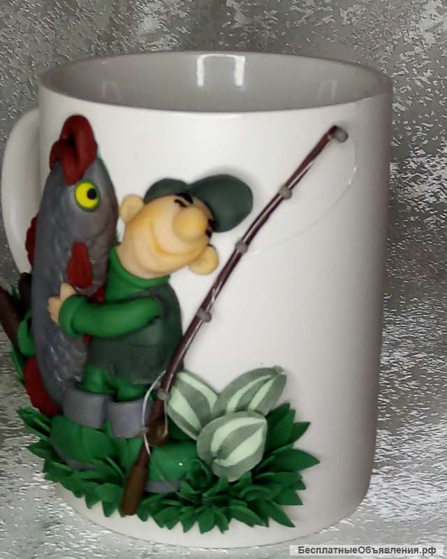 Кружка с декором из полимерной глины "Рыбак"