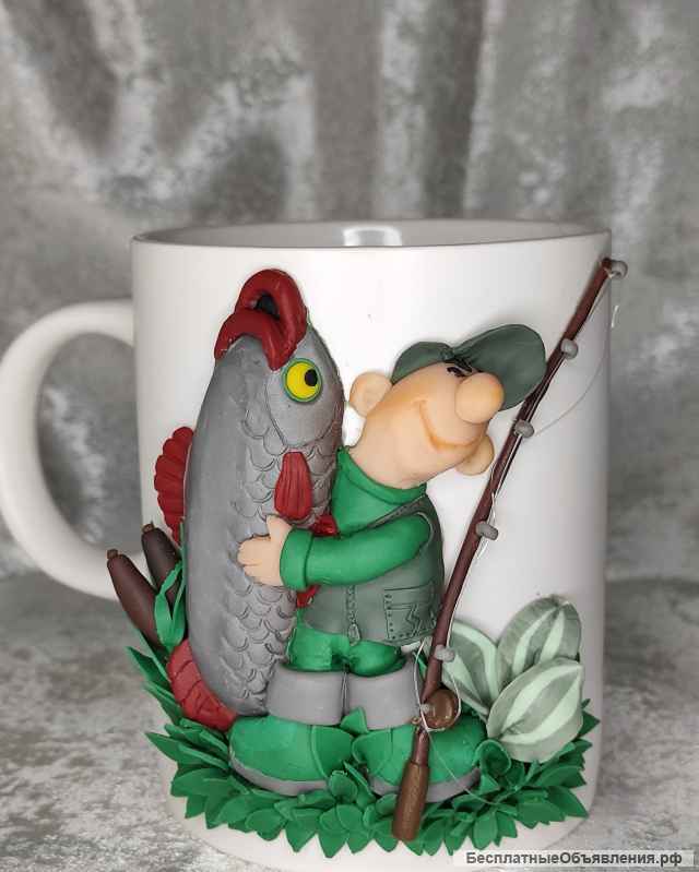 Кружка с декором из полимерной глины "Рыбак"