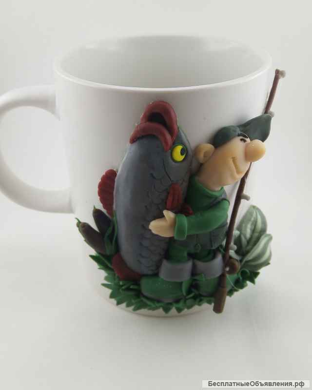 Кружка с декором из полимерной глины "Рыбак"