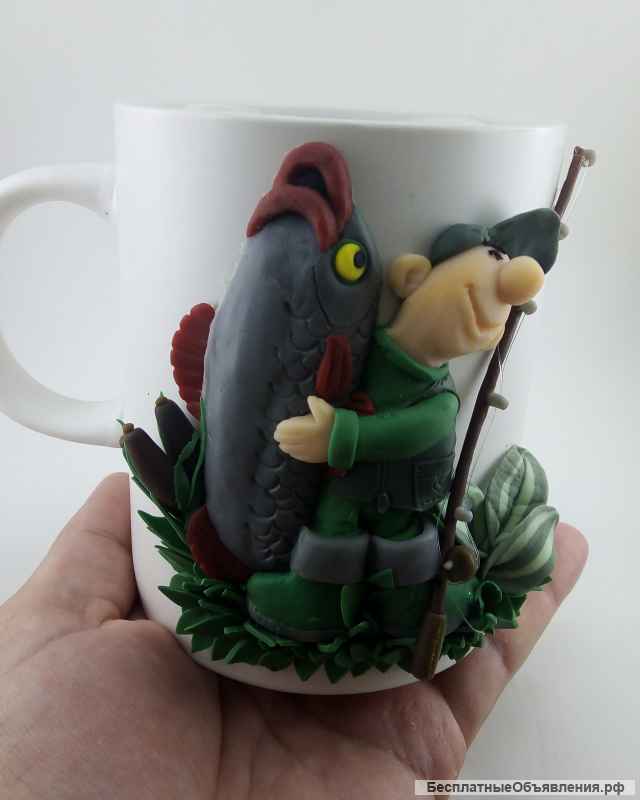 Кружка с декором из полимерной глины "Рыбак"