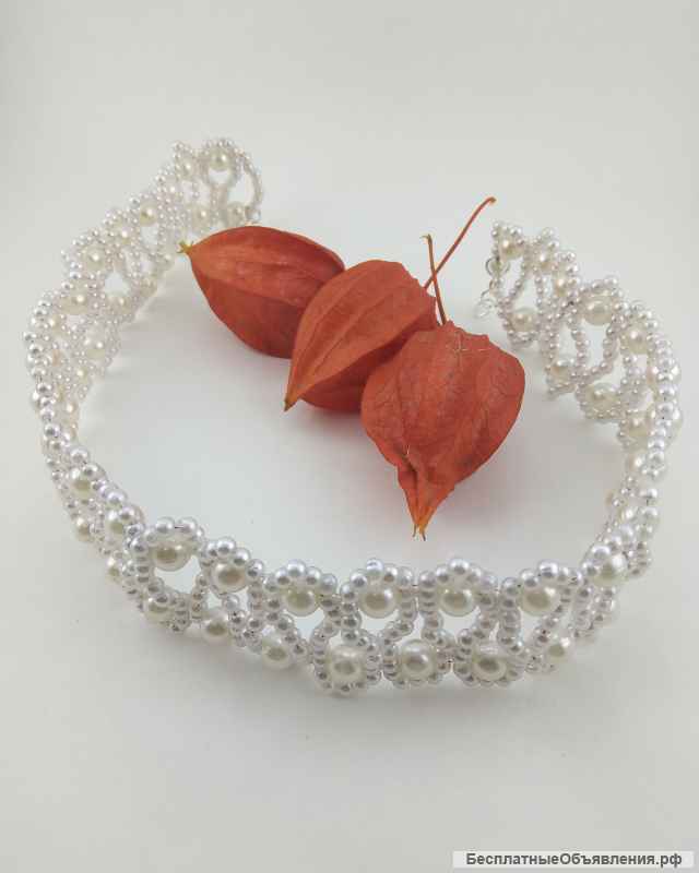 Чокер белый бисерный