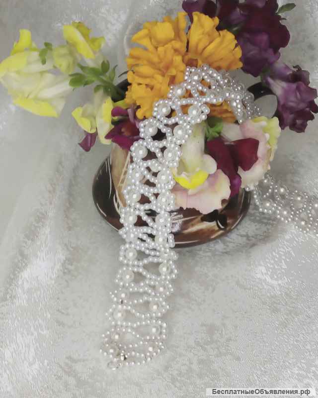 Чокер белый бисерный