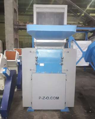 Дробилка для измельчения твердых полимеров PZO - 800 - DK