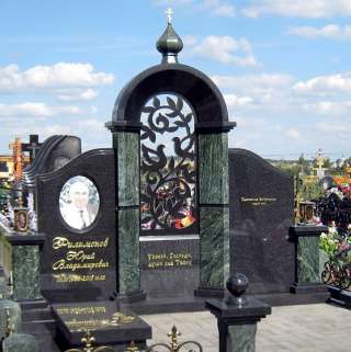 Изготовление гранитных изделий - памятников, надгробий, бронзовых барельефов