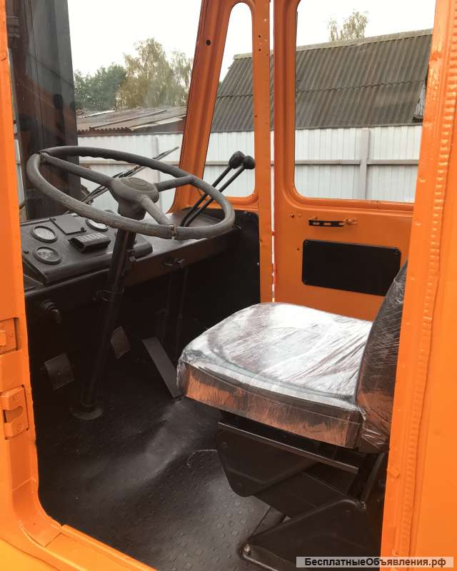 Львовский погрузчик, дизель д240