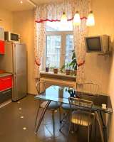 2 кв. 8/11 кипр.д. метро Университет