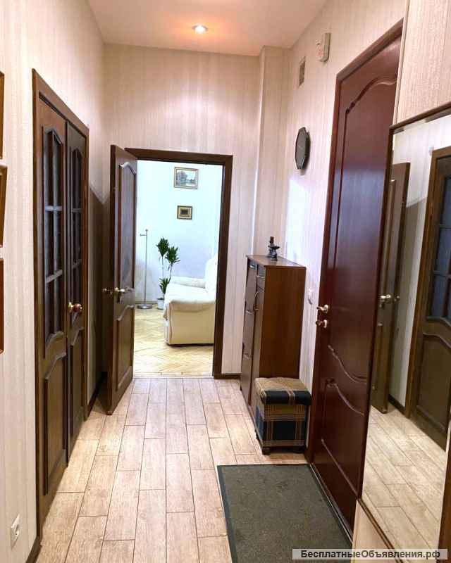 2 кв. 8/11 кипр.д. метро Университет