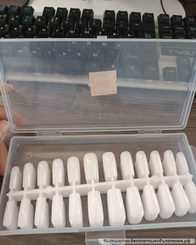 Накладные ногти в наличии