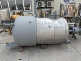 Варочный нержавеющий котел МЗС-320, объем 1,5 куб.м., рубашка, мешалка, инв 2092