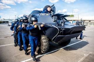 Полицейский в специальный полк