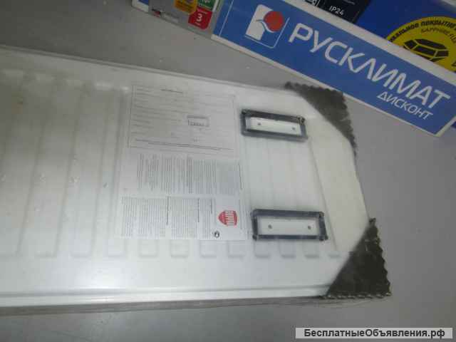 Радиатор панельный Royal Thermo COMPACT C21-300-1400 RAL9016