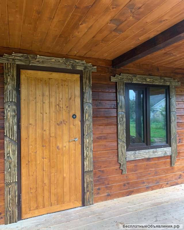 Резной деревянный наличник на окна и двери