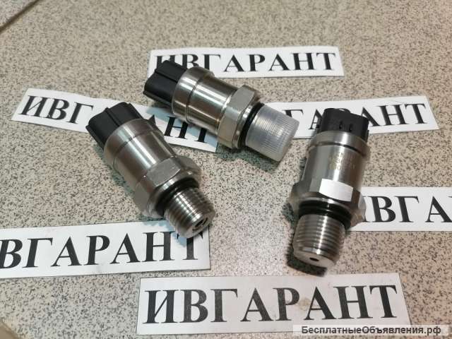 4355012 Датчик давления 4436271