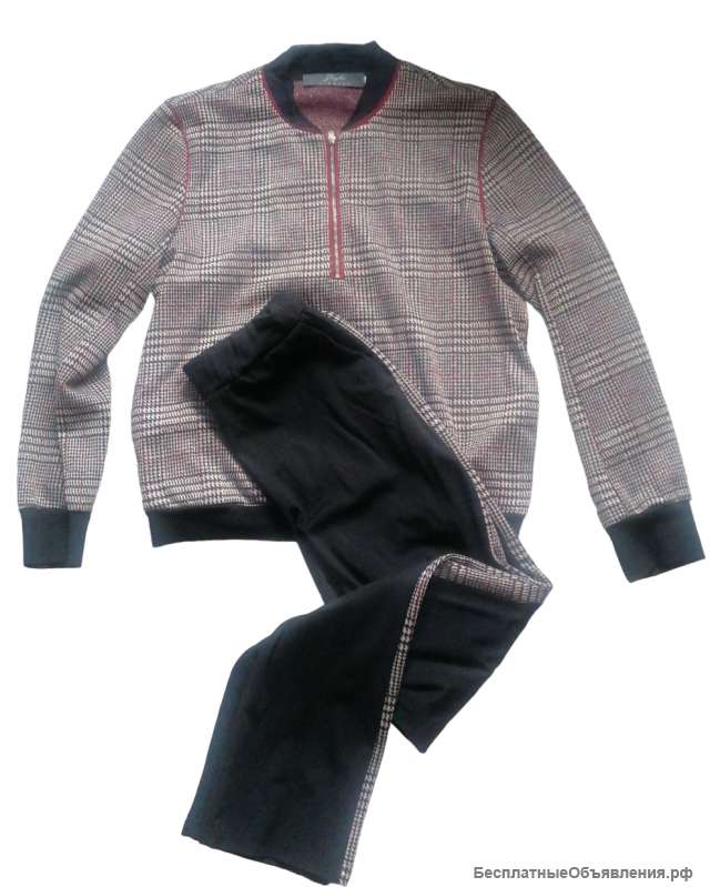 Костюм спортивный