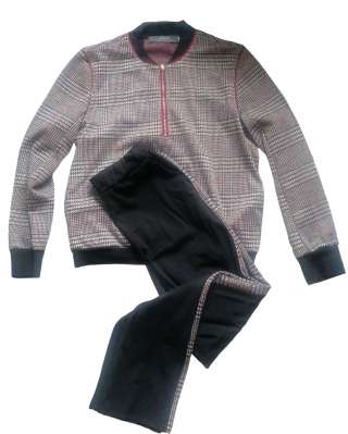 Костюм спортивный