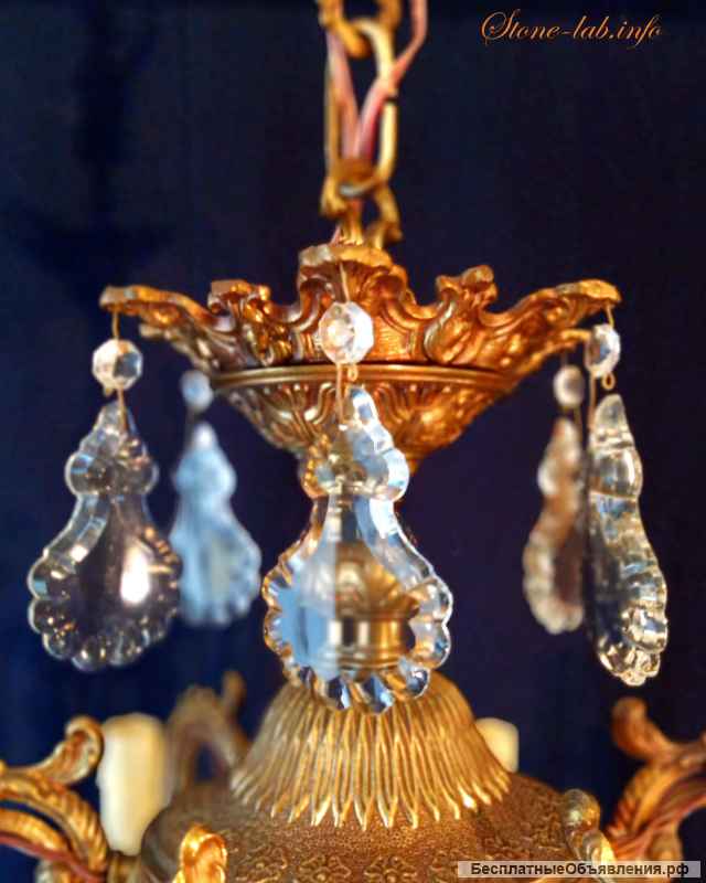 Бронзовая Люстра с хрустальными подвесками. Италия.
