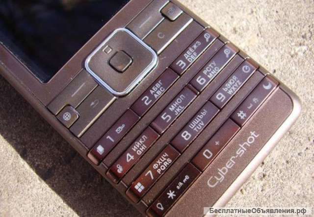 Sony Ericsson K770i (оригинал, комплект