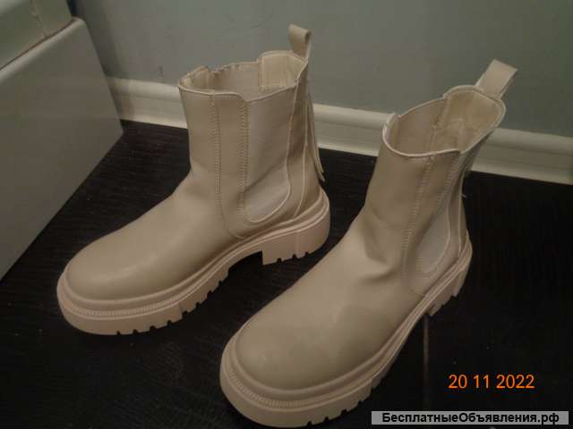 BOTSY 40 размер для девушки