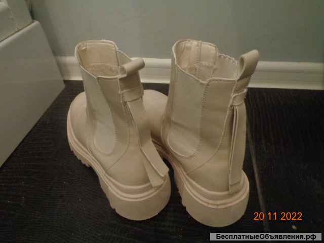 BOTSY 40 размер для девушки