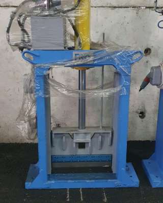 Гильотина для макулатуры и кип пленки ГГР-600